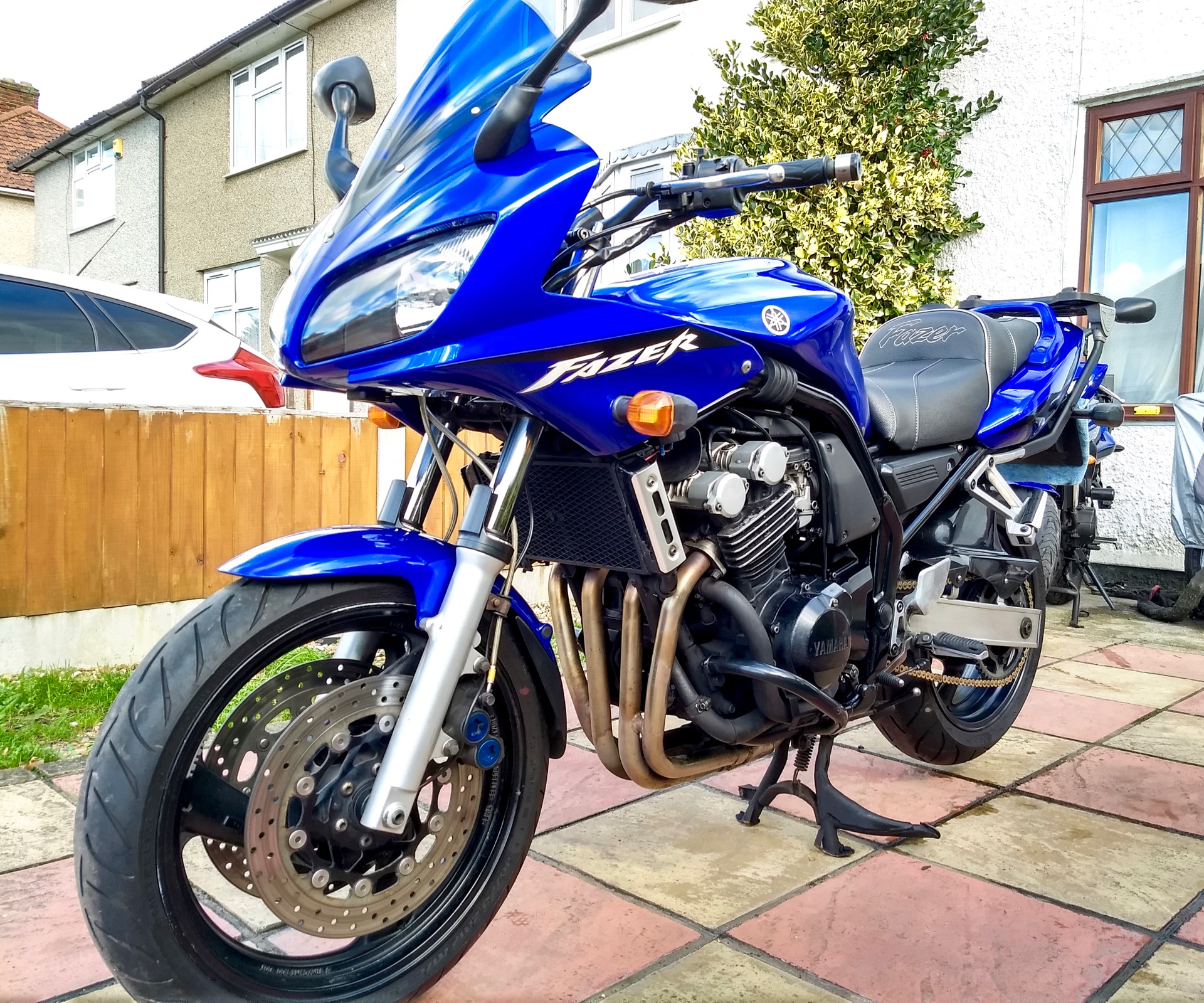 [Image: Yamaha%20FZS600%202003%20-%208.jpg]